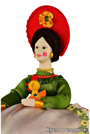 Кукла грелка с дымковским петухом на руках