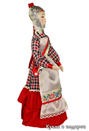 Кукла женщина в чувашском народном костюме 
