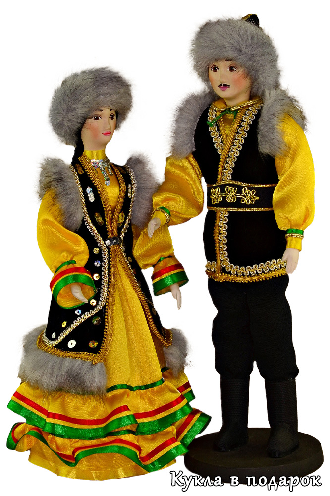 красивый набор кукол в башкирском костюме